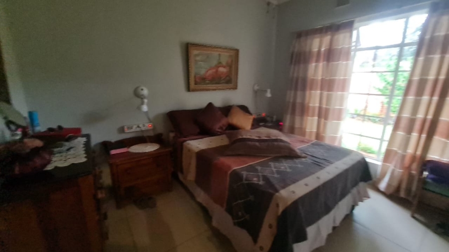 5 Bedroom Property for Sale in Kingsview Ext 1 Mpumalanga