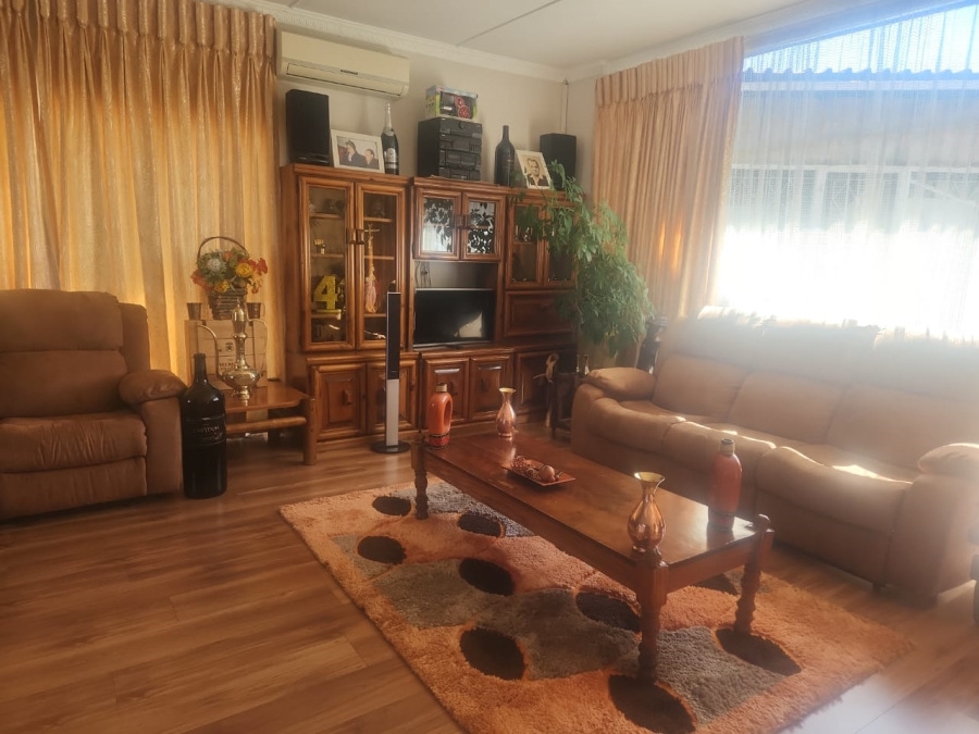 3 Bedroom Property for Sale in Standerton Mpumalanga