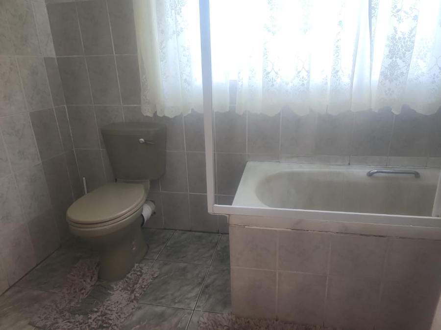 2 Bedroom Property for Sale in Standerton Mpumalanga