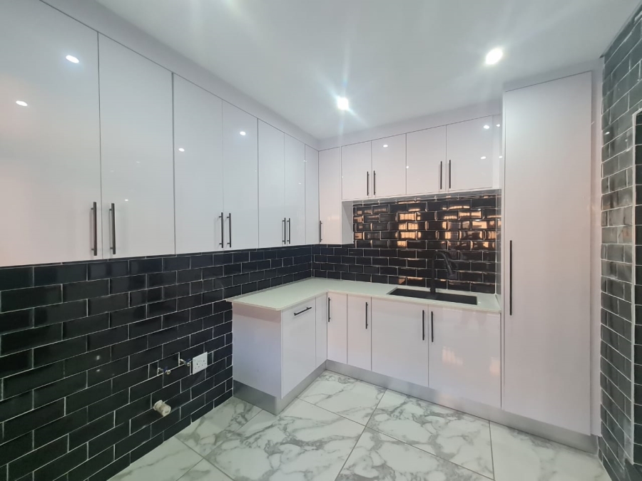 4 Bedroom Property for Sale in Aerorand Mpumalanga