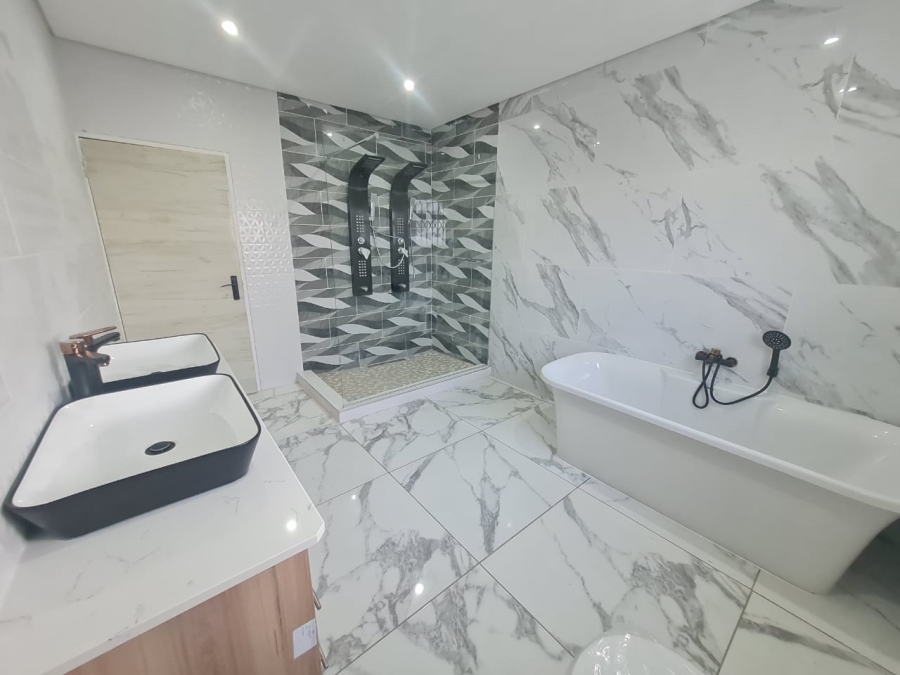 4 Bedroom Property for Sale in Aerorand Mpumalanga