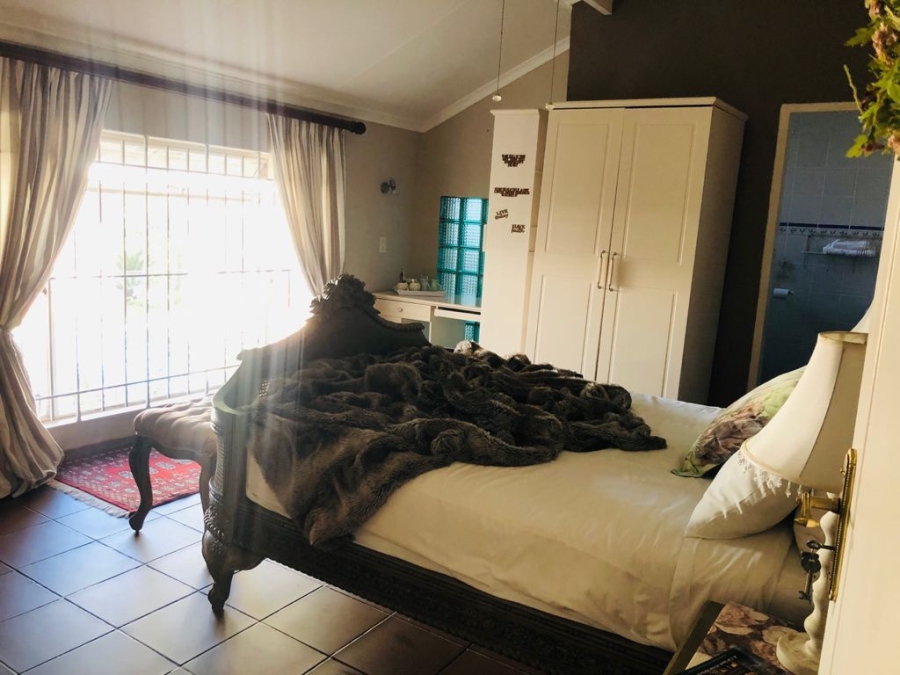9 Bedroom Property for Sale in White River Ext 1 Mpumalanga
