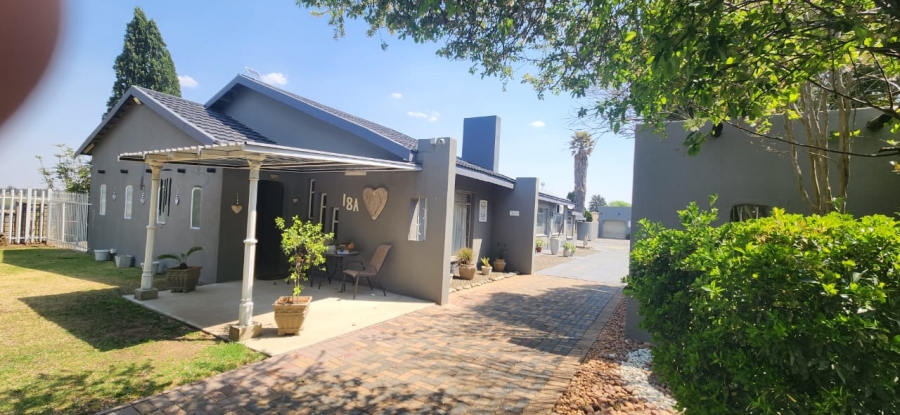 To Let 3 Bedroom Property for Rent in Meyerville Mpumalanga