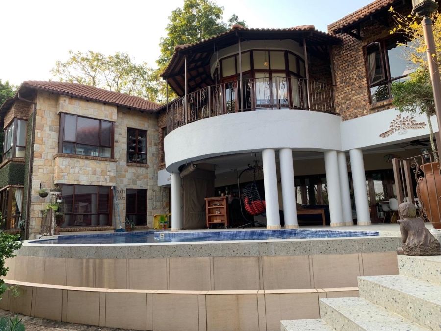 6 Bedroom Property for Sale in White River Country Estate Mpumalanga