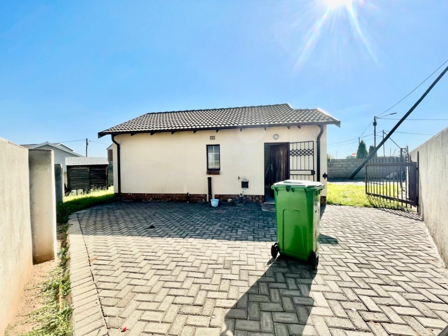 2 Bedroom Property for Sale in Nazareth Mpumalanga