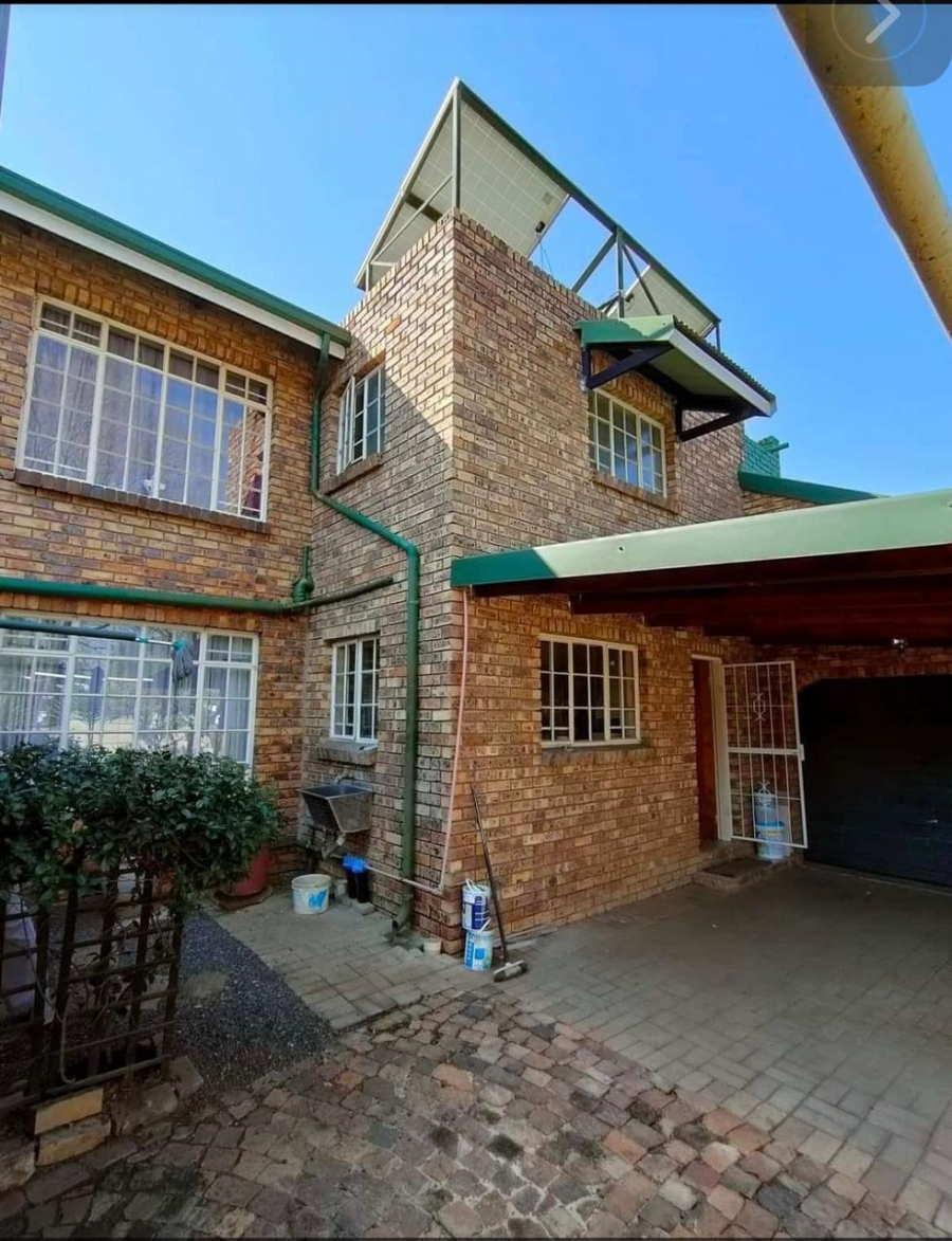 6 Bedroom Property for Sale in Middelburg South Mpumalanga