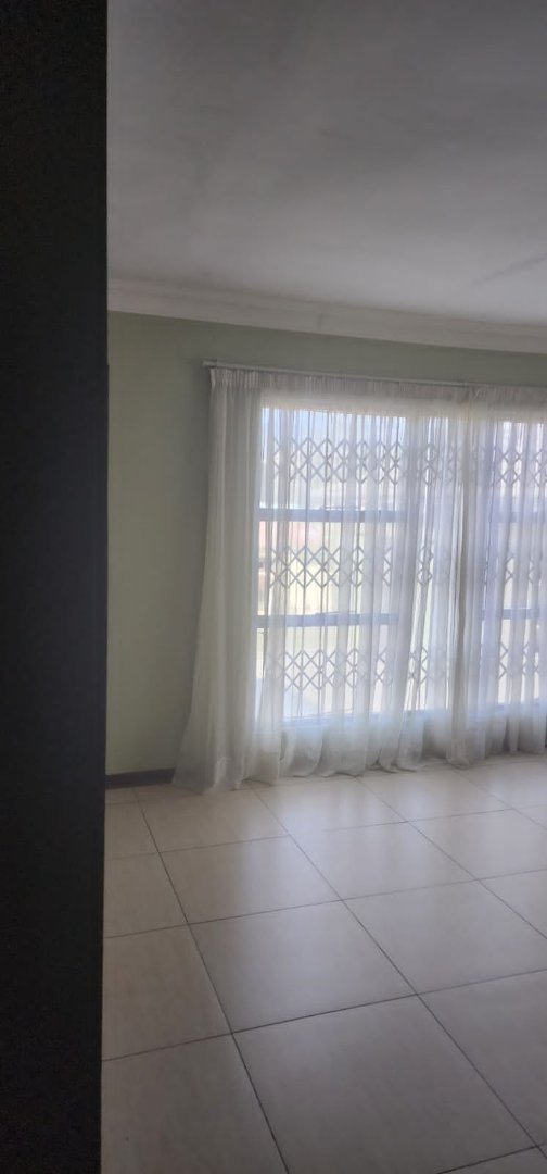 3 Bedroom Property for Sale in Kanyamazane Mpumalanga