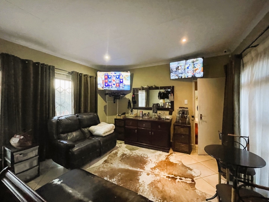 5 Bedroom Property for Sale in Noordrand Mpumalanga