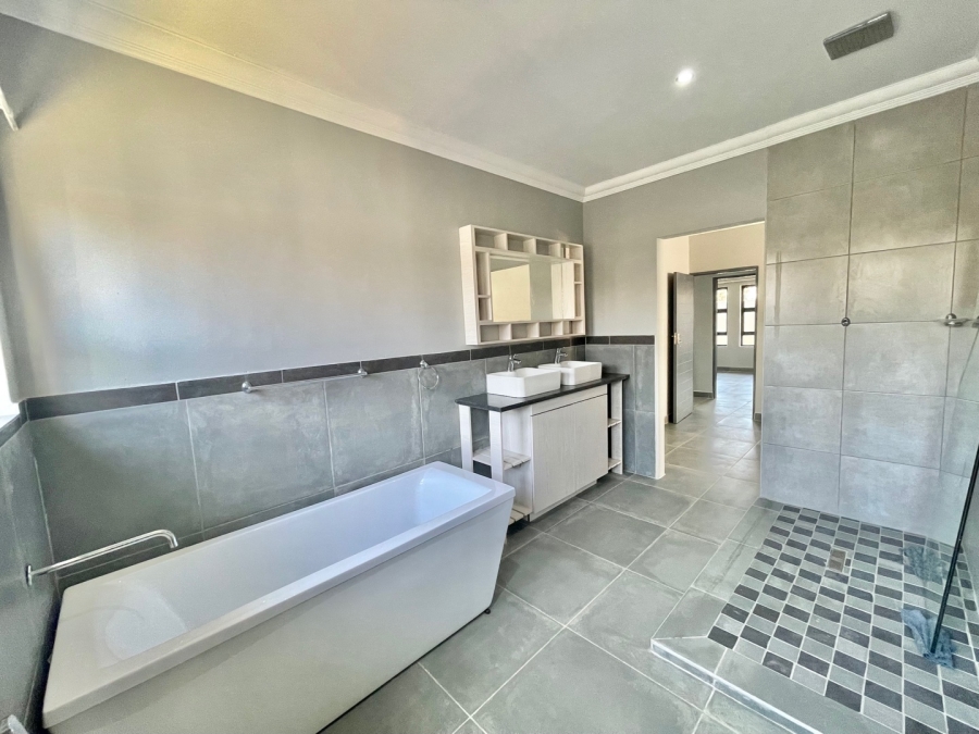 3 Bedroom Property for Sale in Clubville Mpumalanga