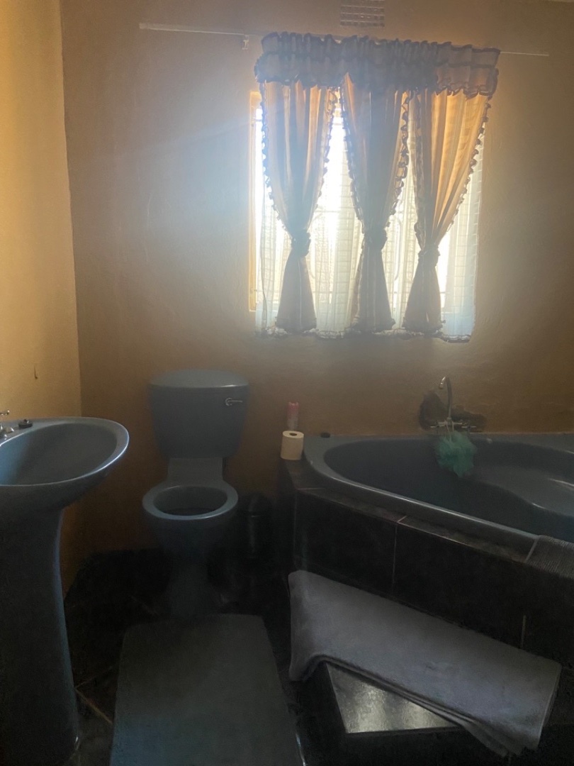 3 Bedroom Property for Sale in Kamagugu Mpumalanga