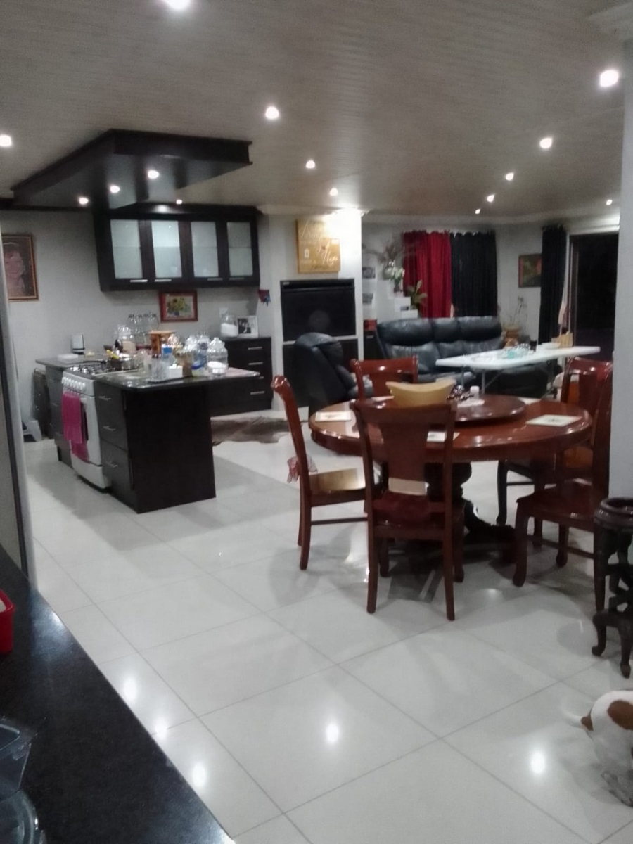 4 Bedroom Property for Sale in Kruinpark Mpumalanga