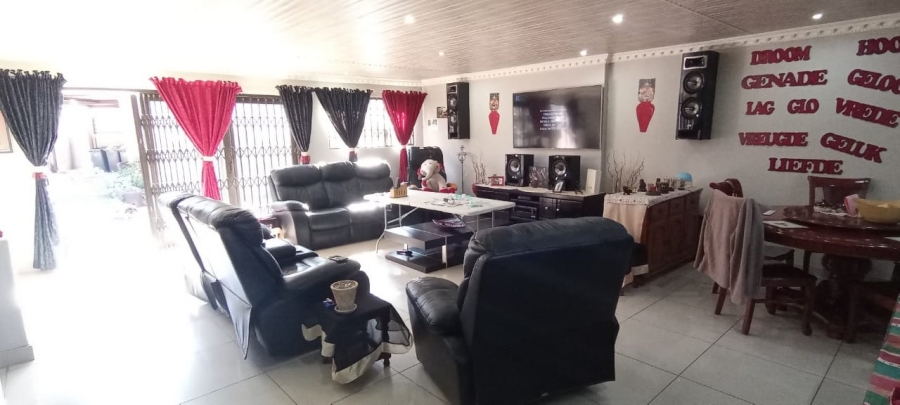 4 Bedroom Property for Sale in Kruinpark Mpumalanga