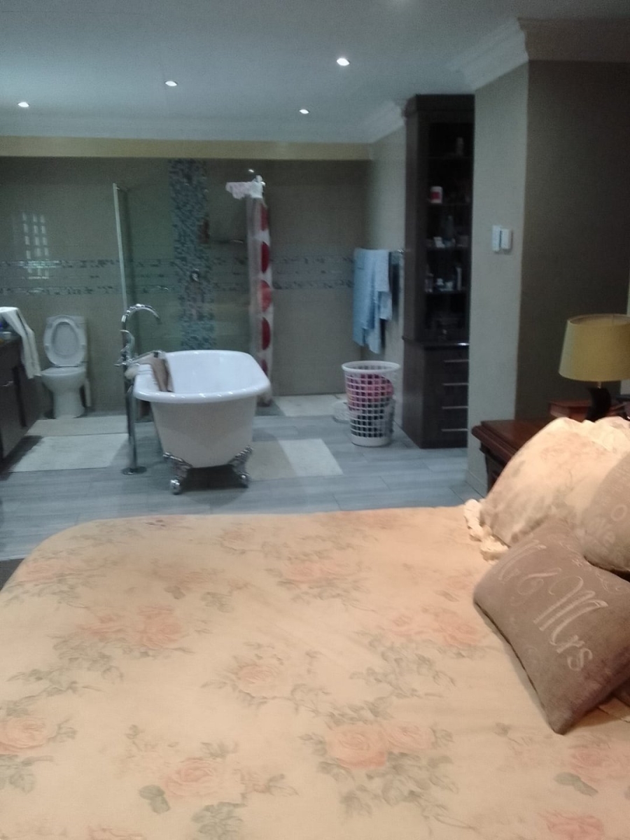 4 Bedroom Property for Sale in Kruinpark Mpumalanga