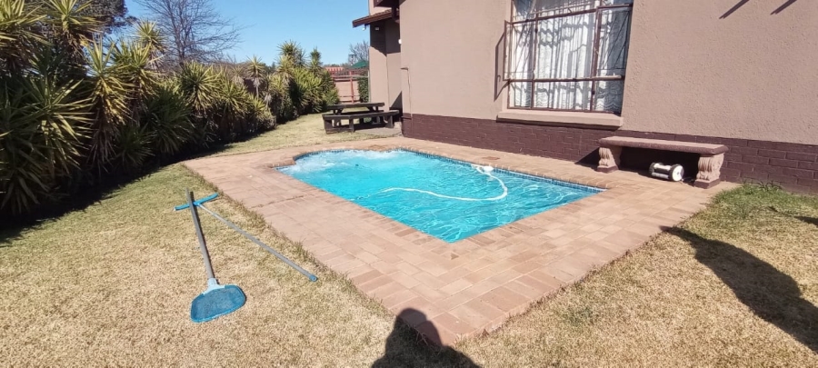 4 Bedroom Property for Sale in Kruinpark Mpumalanga