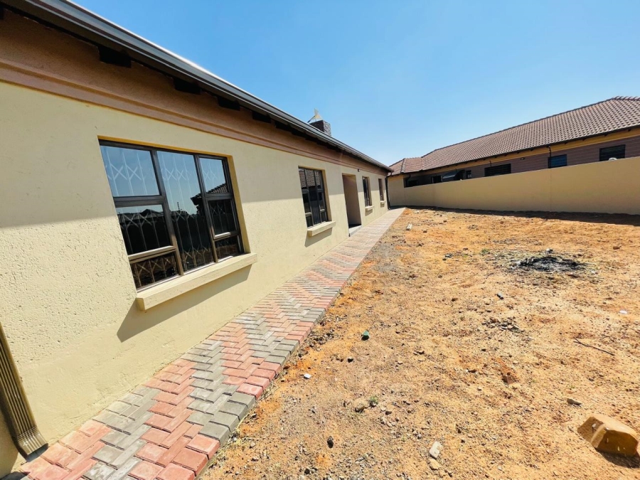 3 Bedroom Property for Sale in Aerorand Mpumalanga