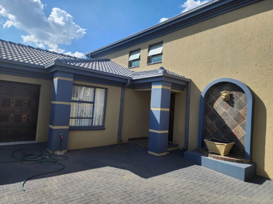 4 Bedroom Property for Sale in Reyno Ridge Mpumalanga