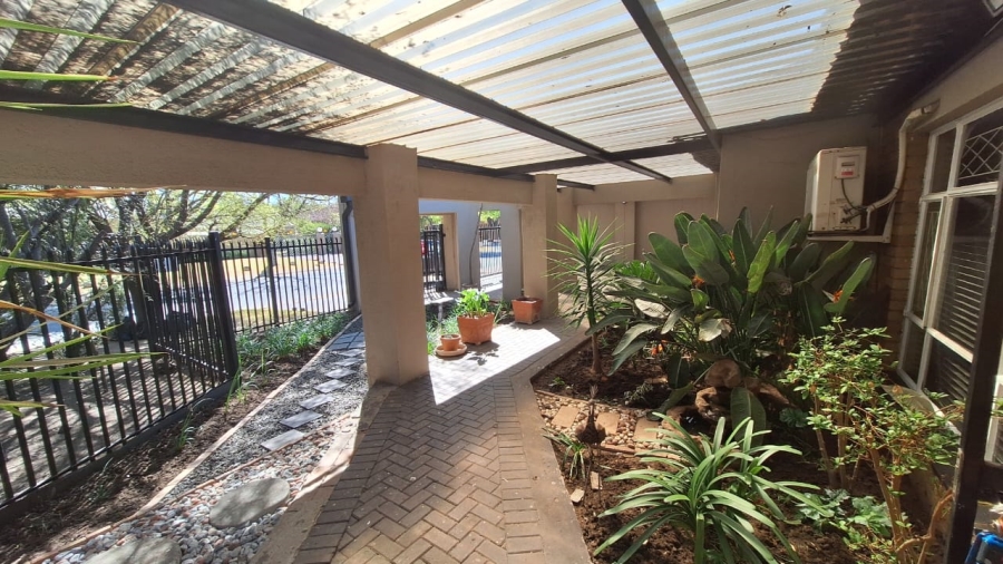 5 Bedroom Property for Sale in Secunda Mpumalanga