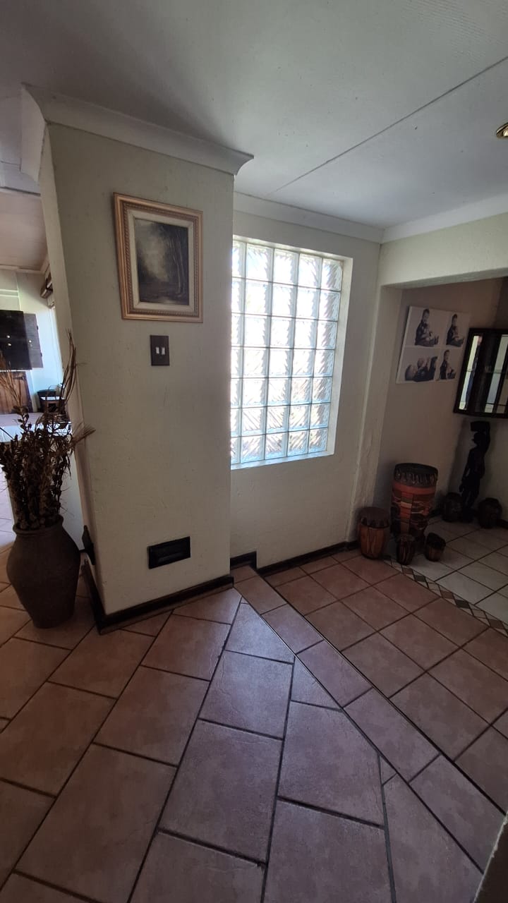 5 Bedroom Property for Sale in Secunda Mpumalanga