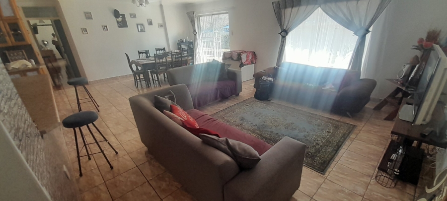 4 Bedroom Property for Sale in Cosmosrand Mpumalanga