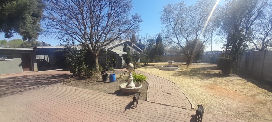 4 Bedroom Property for Sale in Cosmosrand Mpumalanga