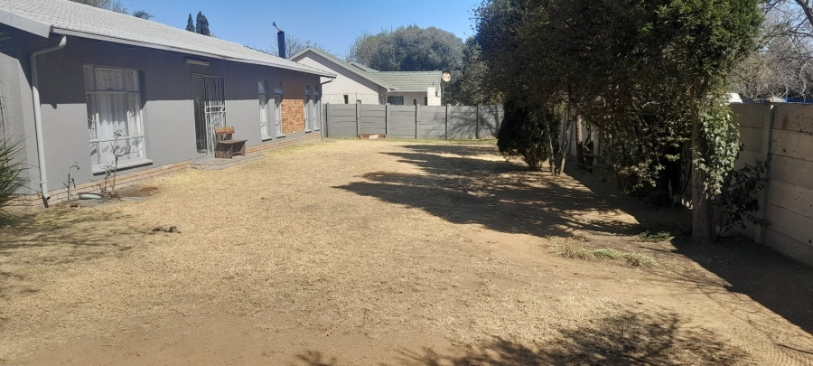 4 Bedroom Property for Sale in Cosmosrand Mpumalanga