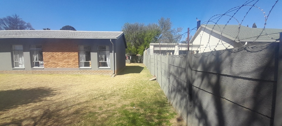 4 Bedroom Property for Sale in Cosmosrand Mpumalanga