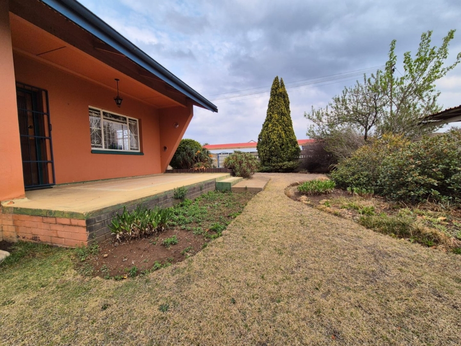 3 Bedroom Property for Sale in Volksrust Mpumalanga