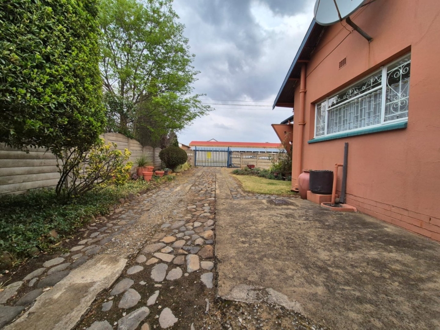 3 Bedroom Property for Sale in Volksrust Mpumalanga