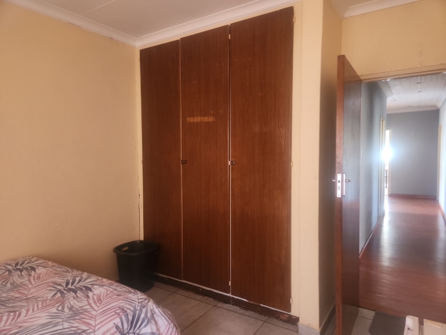 4 Bedroom Property for Sale in Kosmos Park Mpumalanga