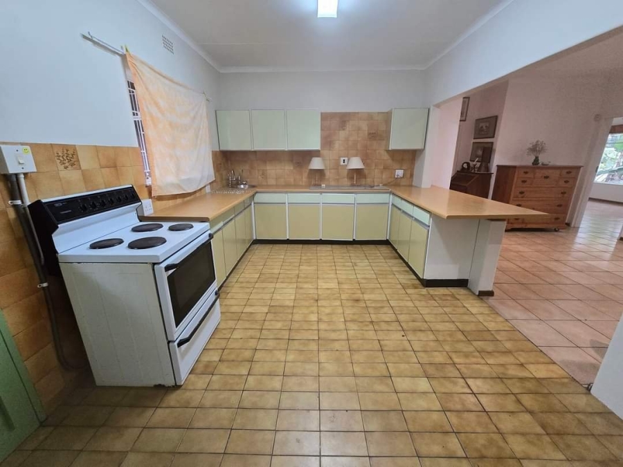 To Let 5 Bedroom Property for Rent in White River Ext 6 Mpumalanga