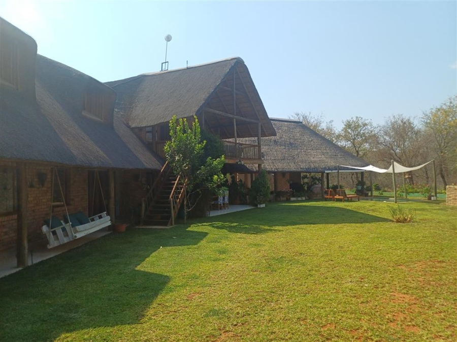 5 Bedroom Property for Sale in Marloth Park Mpumalanga