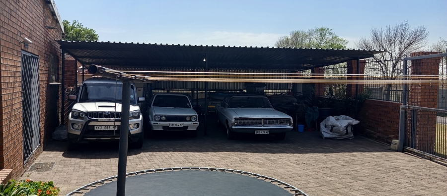 4 Bedroom Property for Sale in Trichardt Mpumalanga