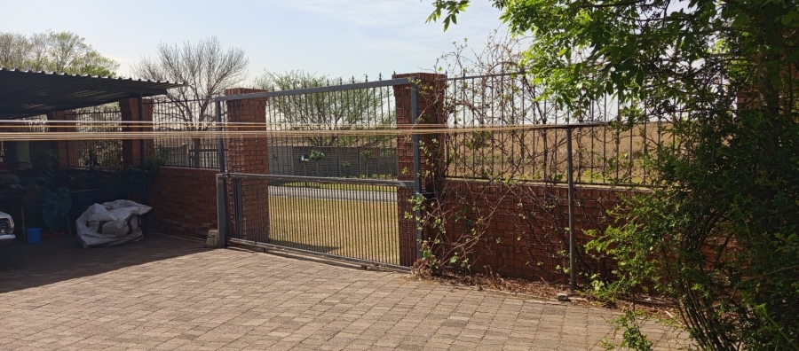 4 Bedroom Property for Sale in Trichardt Mpumalanga