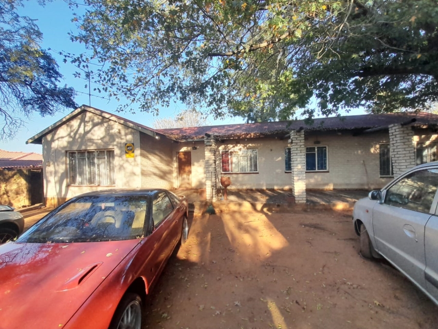  Bedroom Property for Sale in Witbank Ext 16 Mpumalanga