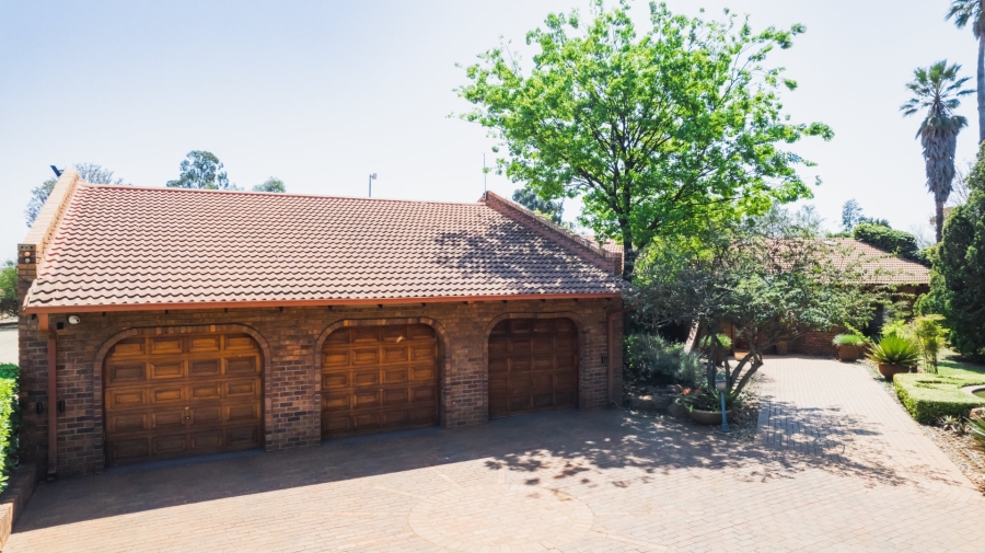 4 Bedroom Property for Sale in Eloff A H Mpumalanga