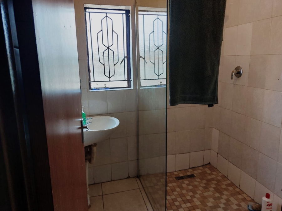 2 Bedroom Property for Sale in Kamagugu Mpumalanga