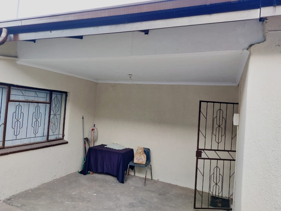 2 Bedroom Property for Sale in Kamagugu Mpumalanga