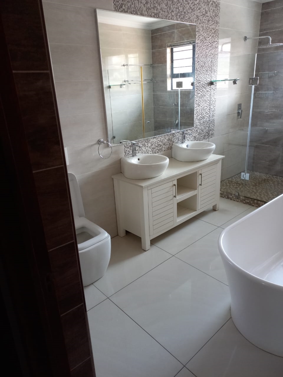 4 Bedroom Property for Sale in Elawini Lifestyle Estate Mpumalanga