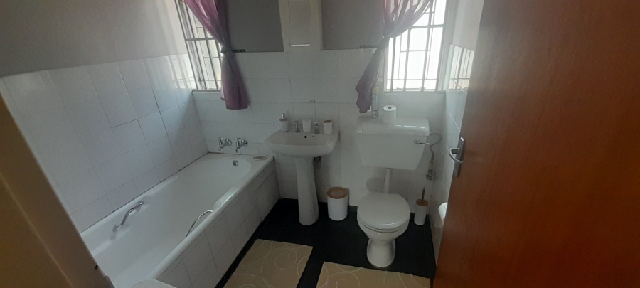 9 Bedroom Property for Sale in Kruinpark Mpumalanga