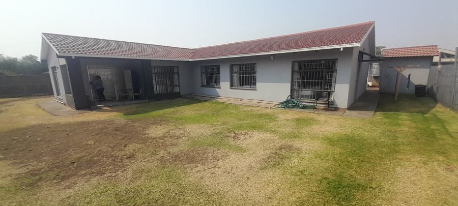 9 Bedroom Property for Sale in Kruinpark Mpumalanga