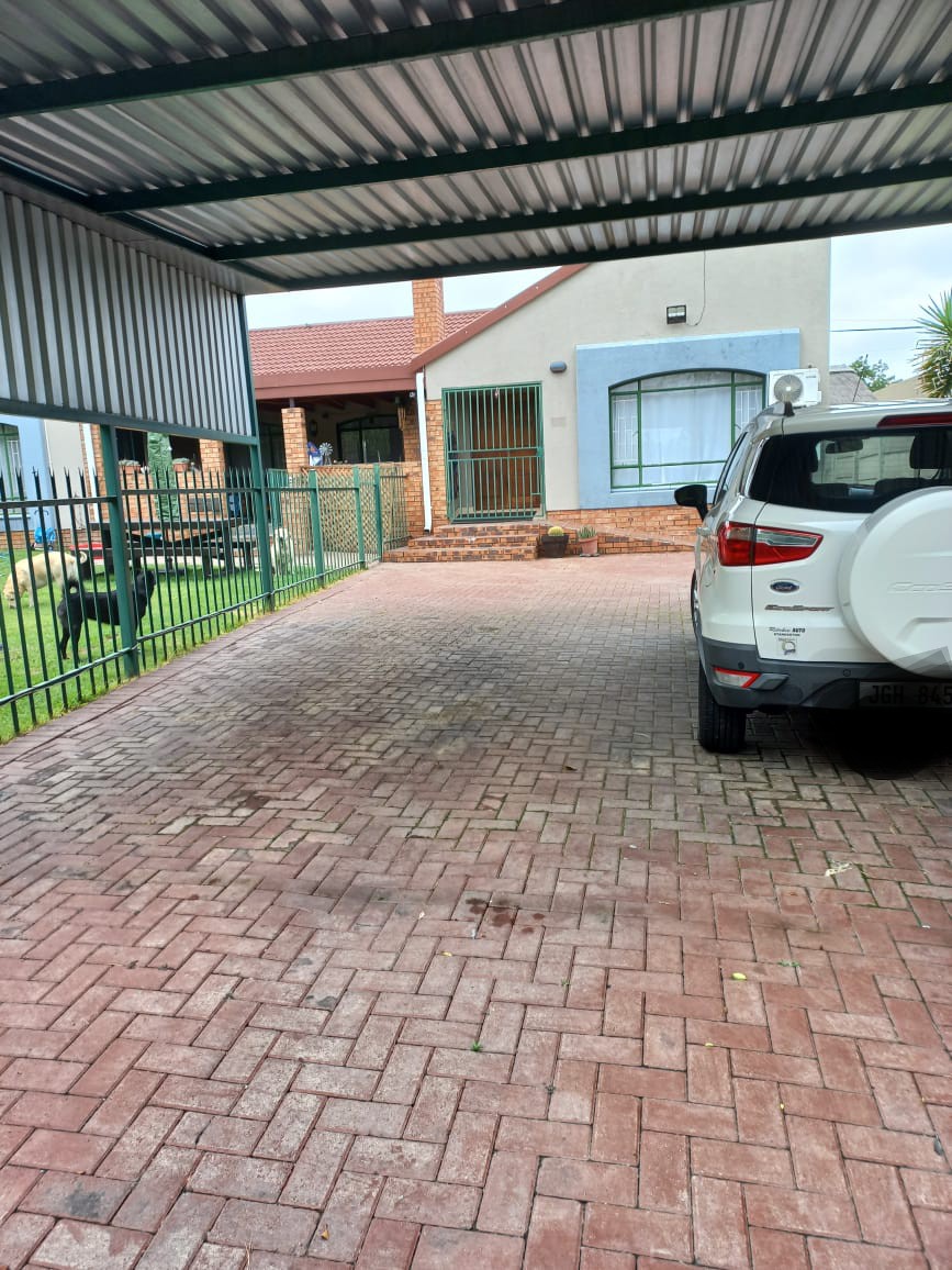 3 Bedroom Property for Sale in Noordrand Mpumalanga