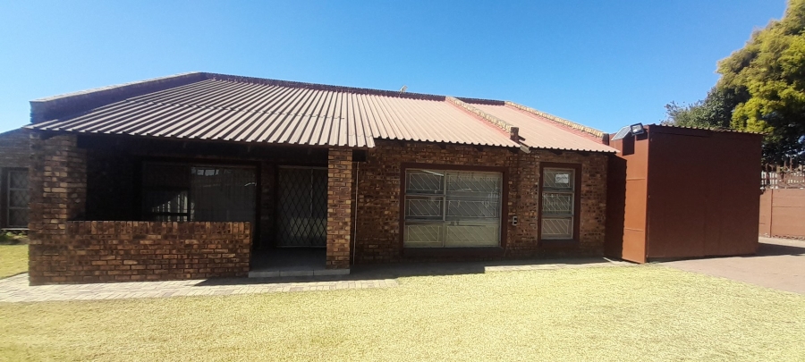 4 Bedroom Property for Sale in Trichardt Mpumalanga