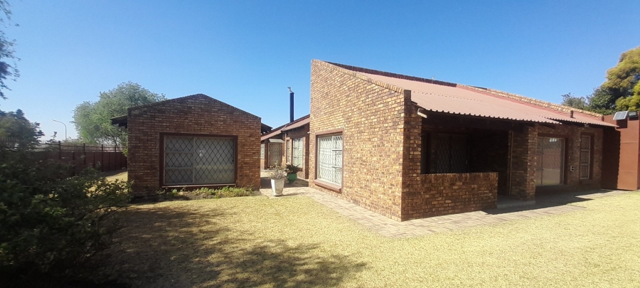 4 Bedroom Property for Sale in Trichardt Mpumalanga