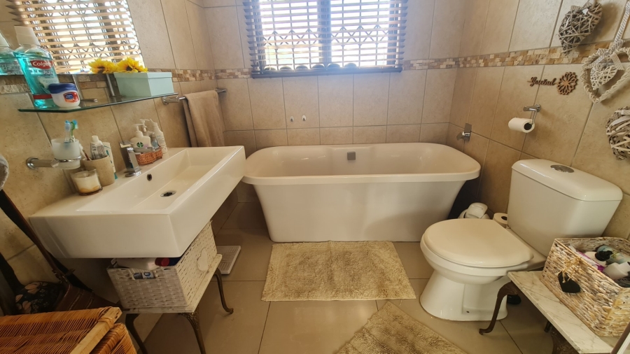 3 Bedroom Property for Sale in Noordrand Mpumalanga