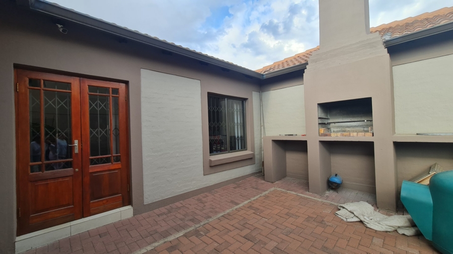 3 Bedroom Property for Sale in Noordrand Mpumalanga