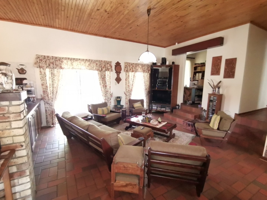 4 Bedroom Property for Sale in Sonheuwel Ext 1 Mpumalanga