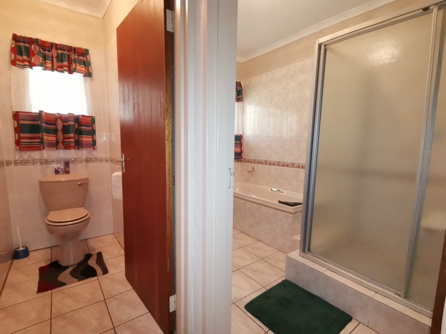 4 Bedroom Property for Sale in Sonheuwel Ext 1 Mpumalanga