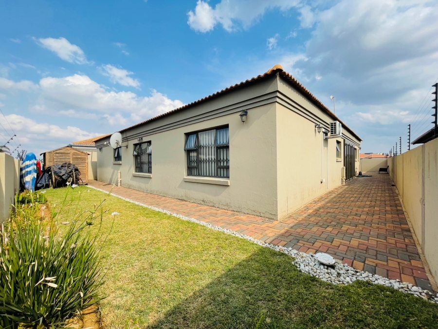 3 Bedroom Property for Sale in Aerorand Mpumalanga