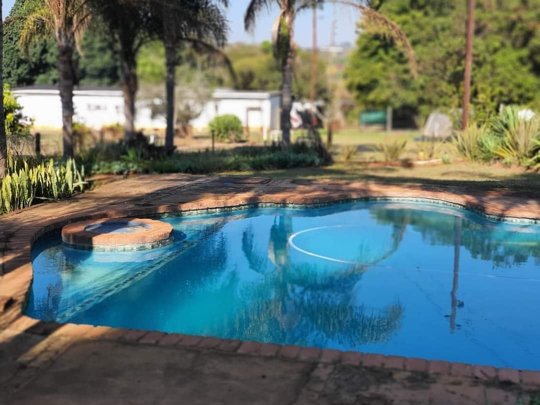 To Let 4 Bedroom Property for Rent in White River Rural Mpumalanga