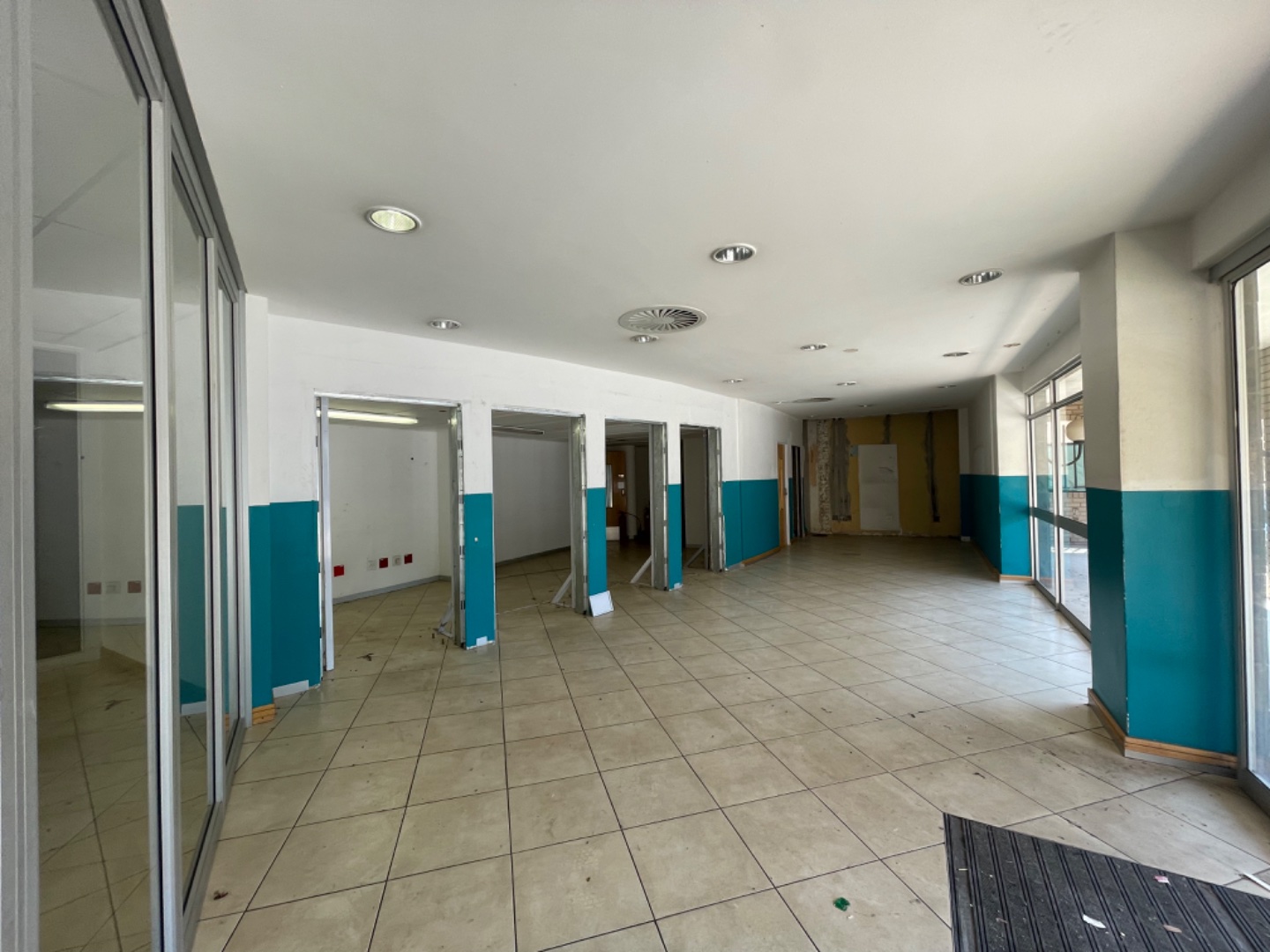 To Let commercial Property for Rent in White River Mpumalanga